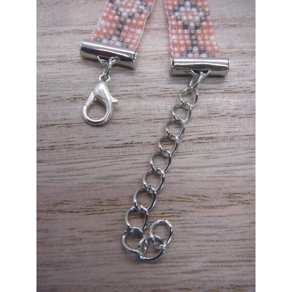 Loom Beaded Bracelet Peral, Pink & Gray - Picture 4 of 4